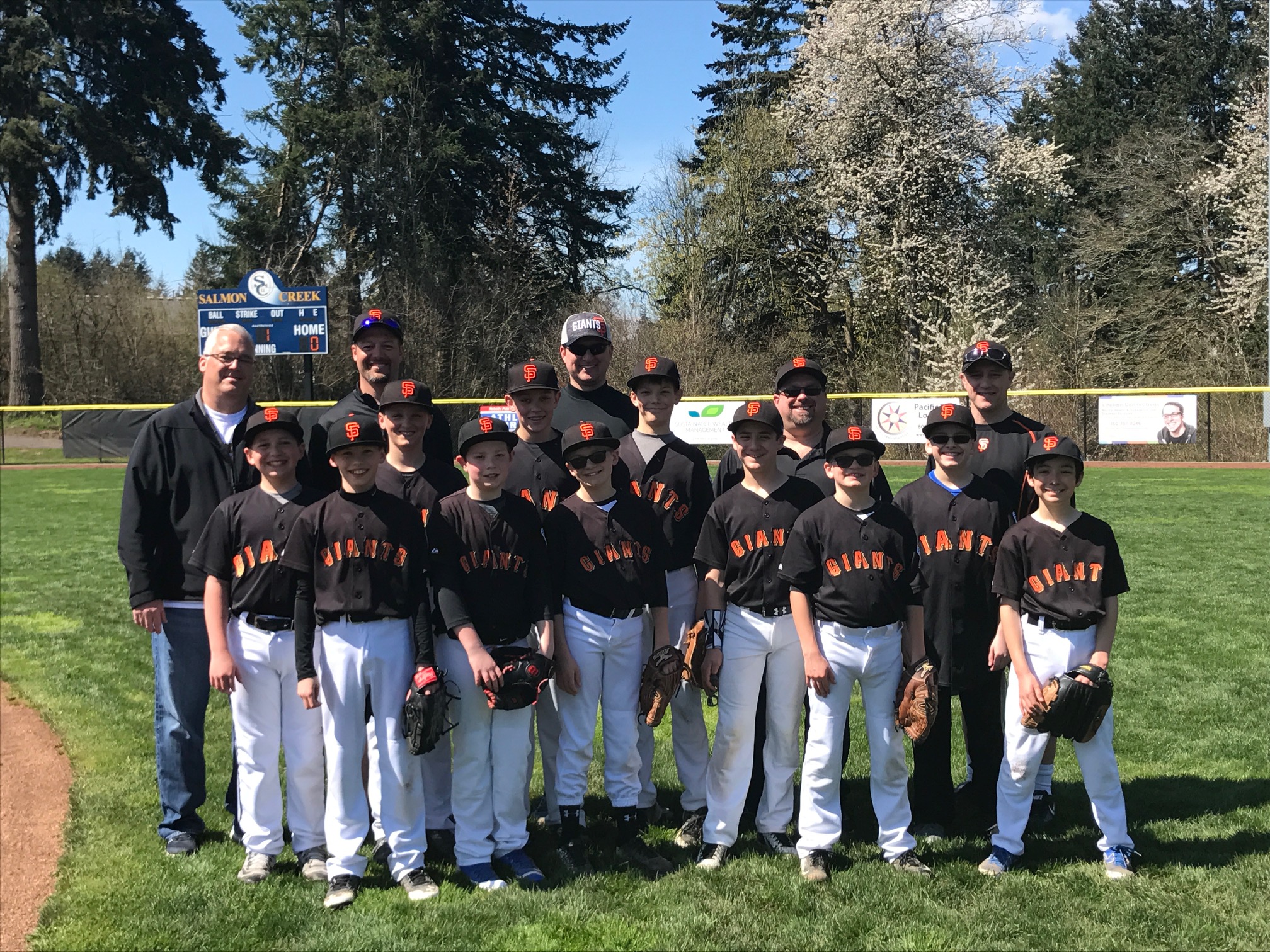 Dr.Bowyer with Salmon Creek Little League Team